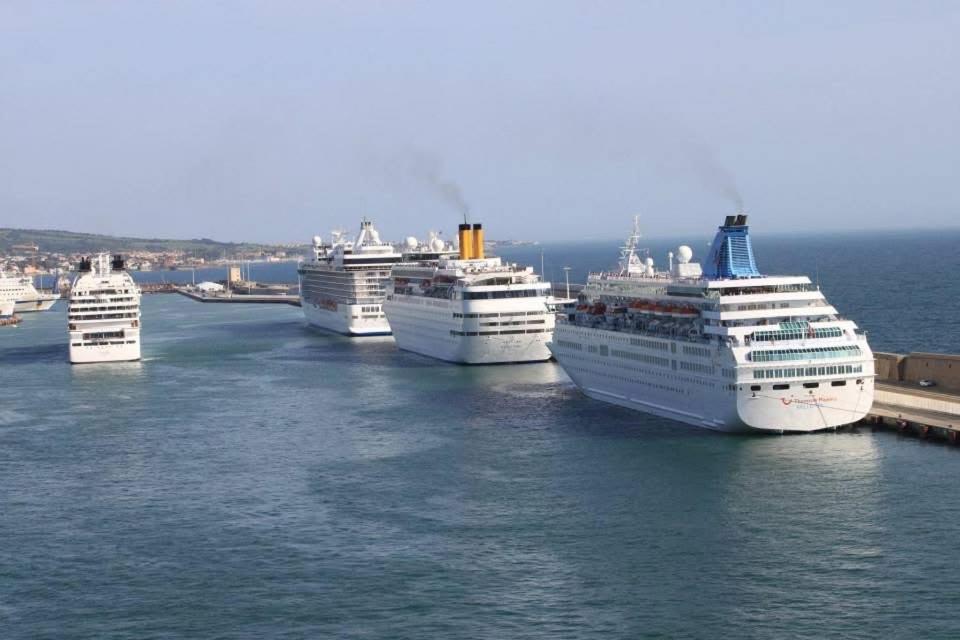 Stella Di Mare- Cruise Shuttle Hotel Civitavecchia Buitenkant foto